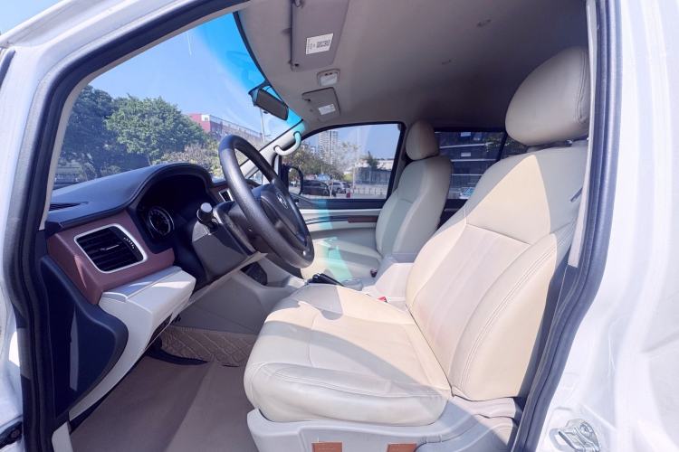 Used FORTHING Lingzhi M5 2019 Comfort Model 7 Seats Left Front Seat