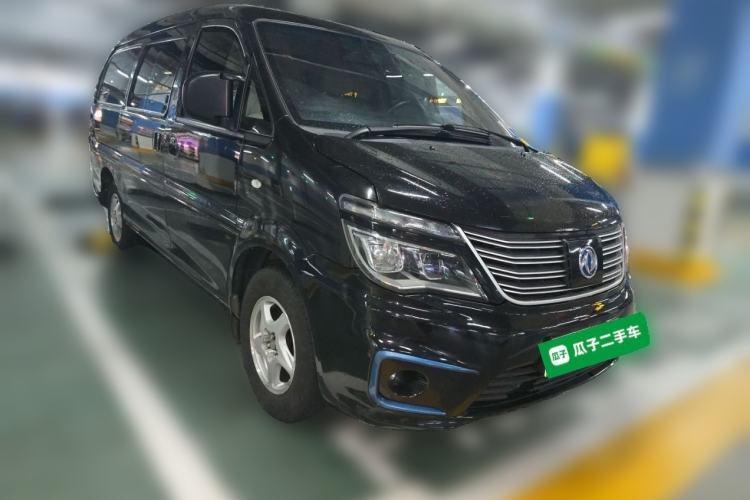 Used FORTHING Lingzhi M5 2020 Long-Range Version Comfort Model 7 Seats Front Right 45 Deg