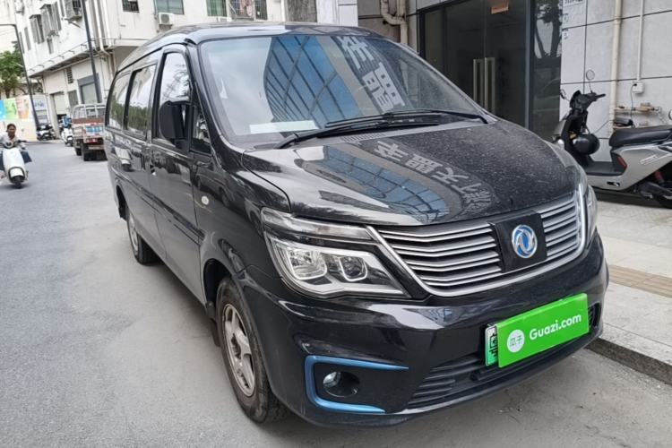 Used FORTHING Lingzhi M5 2020 Long-Range Version Comfort Model 7 Seats Front Right 45 Deg