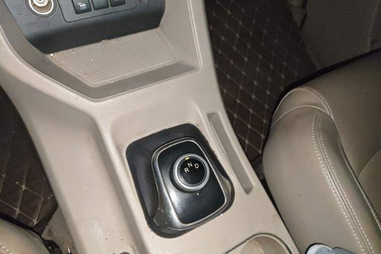 Used FORTHING Lingzhi M5 2020 Long-Range Luxury 7-Seater Model Gear Lever