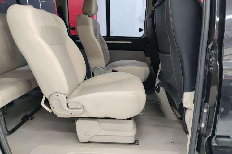 Used FORTHING Lingzhi M5 2020 Comfort Model 7 Seats Left Rear Seat