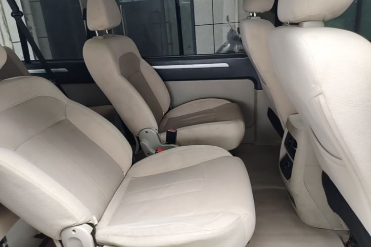 Used FORTHING Lingzhi M5 2020 Long-Range Version Comfort Model 7 Seats Left Rear Seat