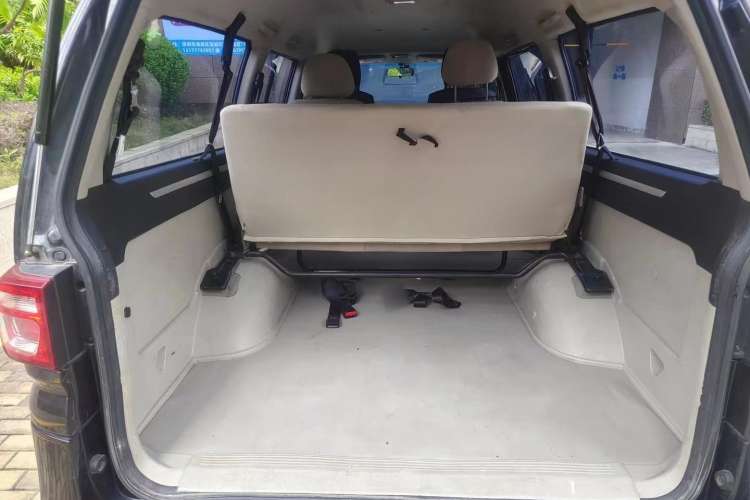Used FORTHING Lingzhi M5 2020 Comfort Model 7 Seats Trunk