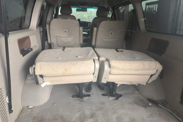 Used FORTHING Lingzhi M5 2020 Long-Range Luxury 7-Seater Model Trunk