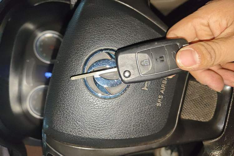 Used FORTHING Lingzhi M5 2020 Long-Range Luxury 7-Seater Model Vehicle Key