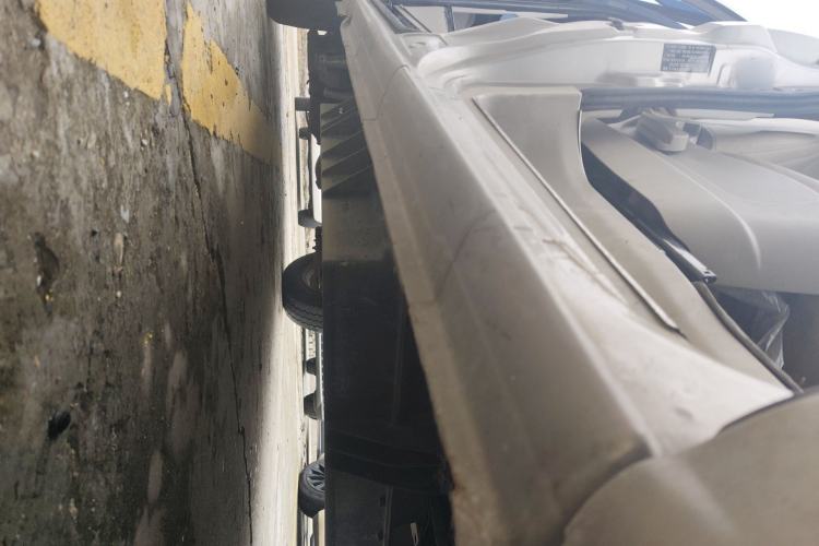 Used FORTHING Lingzhi M5 2020 Comfort Model 7 Seats Chassis Front Right