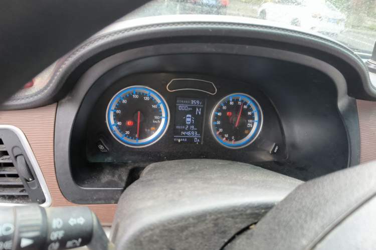 Used FORTHING Lingzhi M5 2020 Luxury Model 7 Seats Instrument Cluster