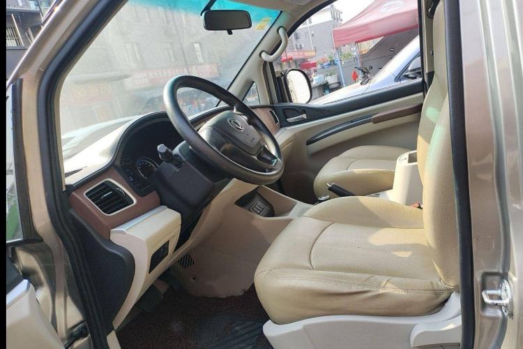 Used FORTHING Lingzhi M5 2020 Long-Range Version Comfort Model 7 Seats Interior 2