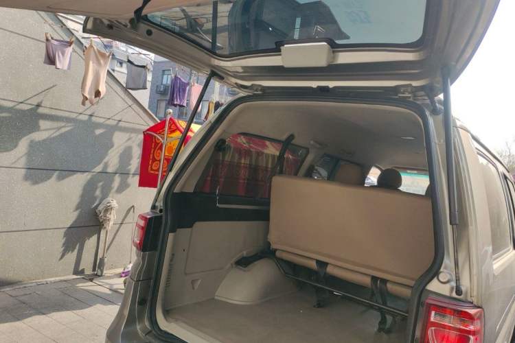 Used FORTHING Lingzhi M5 2020 Long-Range Version Comfort Model 7 Seats Interior 4