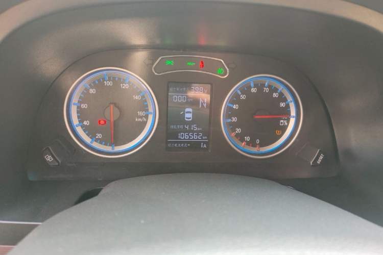 Used FORTHING Lingzhi M5 2020 Long-Range Version Comfort Model 7 Seats Odometer Close Up