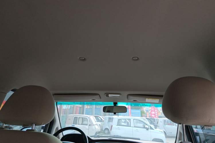Used FORTHING Lingzhi M5 2020 Long-Range Version Comfort Model 7 Seats Headliner