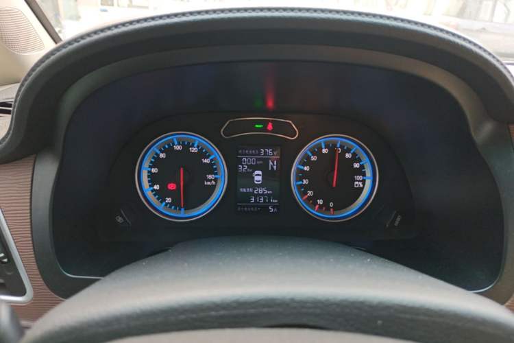 Used FORTHING Lingzhi M5 2020 Long-Range Version Comfort Model 7 Seats Instrument Cluster