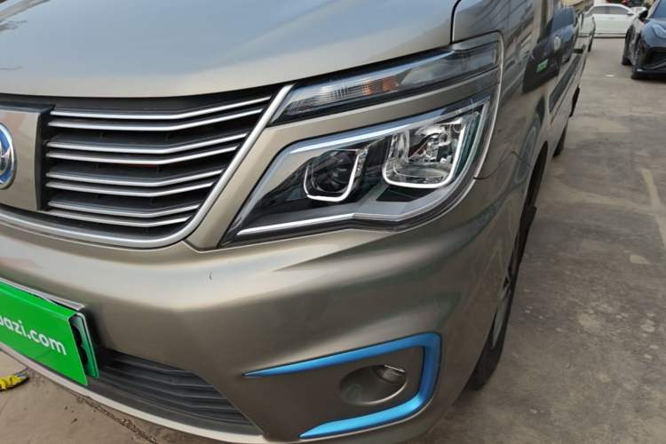 Used FORTHING Lingzhi M5 2020 Long-Range Version Comfort Model 7 Seats Left Front Headlight