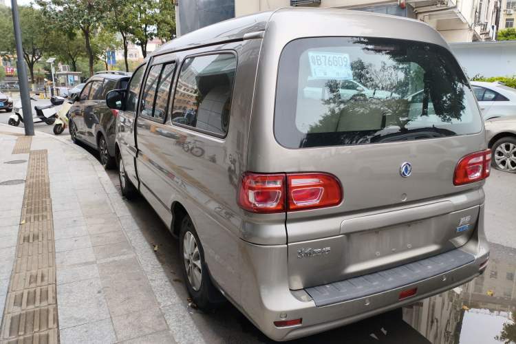 Used FORTHING Lingzhi M5 2020 Long-Range Version Comfort Model 7 Seats Exterior 2