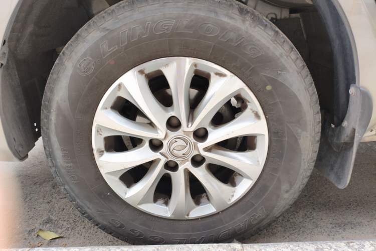 Used FORTHING Lingzhi M5 2020 Long-Range Version Comfort Model 7 Seats Exterior 4
