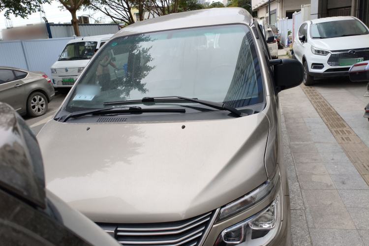 Used FORTHING Lingzhi M5 2020 Long-Range Version Comfort Model 7 Seats Front