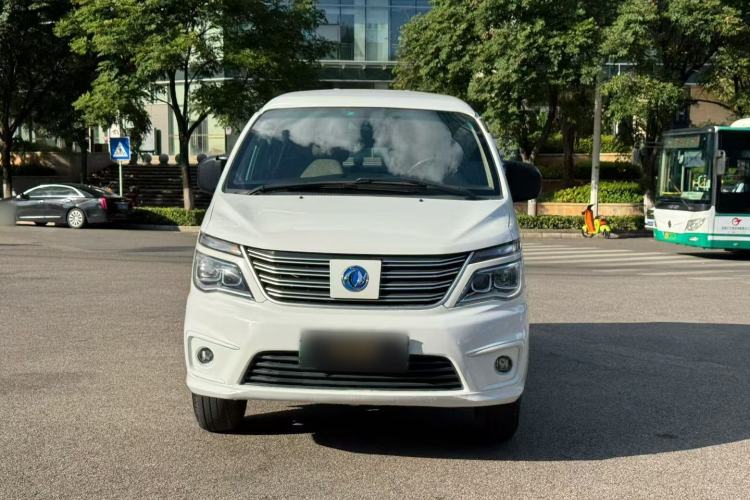 Used FORTHING Lingzhi M5 2020 Long-Range Luxury 7-Seater Model Exterior 1