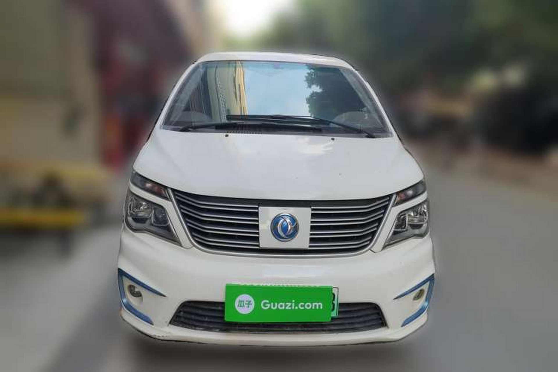 Used FORTHING Lingzhi M5 2020 Comfort Model 7 Seats Front