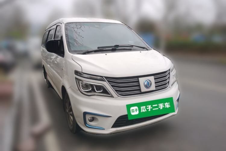 Used FORTHING Lingzhi M5 2020 Long-Range Version Comfort Model 7 Seats Front Right 45 Deg