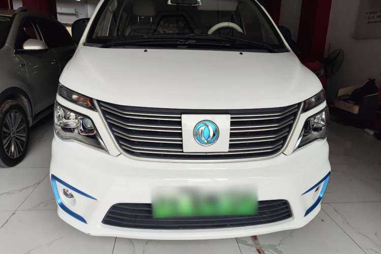 Used FORTHING Lingzhi M5 2020 Long-Range Luxury 7-Seater Model Front