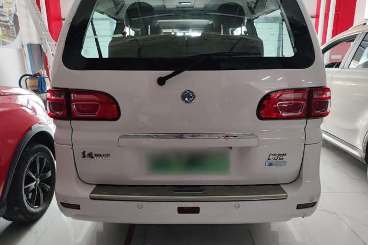 Used FORTHING Lingzhi M5 2020 Long-Range Luxury 7-Seater Model Rear