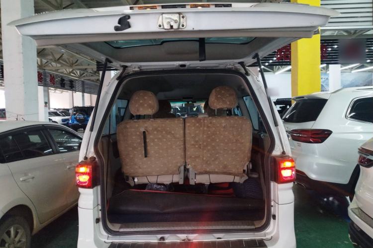 Used FORTHING Lingzhi M5 2020 Long-Range Luxury 7-Seater Model Trunk