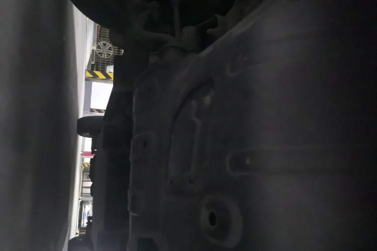 Used FORTHING Lingzhi M5 2021 Passenger Version Deluxe 7-Seater Chassis Front