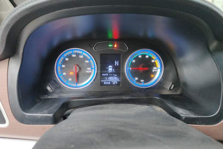 Used FORTHING Lingzhi M5 2021 Passenger Version Comfort Model 7 Seats Instrument Cluster