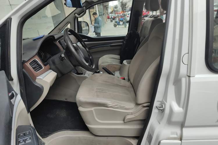 Used FORTHING Lingzhi M5 2021 Passenger Version Comfort Model 7 Seats Left Front Seat