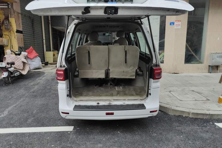 Used FORTHING Lingzhi M5 2021 Passenger Version Comfort Model 7 Seats Trunk