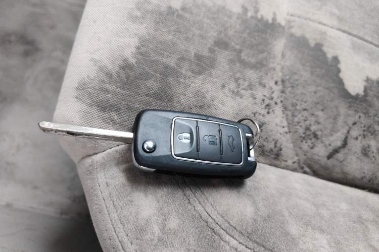 Used FORTHING Lingzhi M5 2021 Passenger Version Comfort Model 7 Seats Vehicle Key