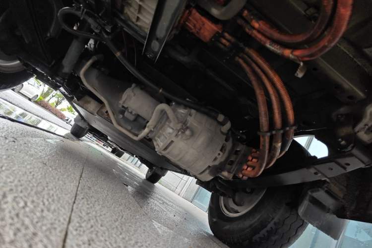 Used FORTHING Lingzhi M5 2022 Comfort Model 7 Seats Chassis Rear