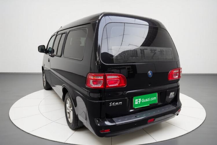 Used FORTHING Lingzhi M5 2022 Passenger Version Standard Model 9-Seater Exterior 2