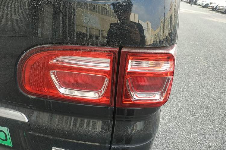 Used FORTHING Lingzhi M5 2022 Standard Edition Luxury 7-Seater Exterior 3