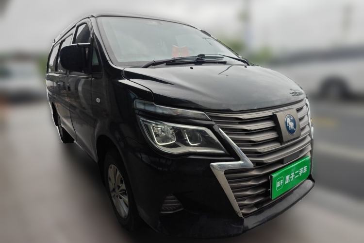 Used FORTHING Lingzhi M5 2022 Comfort Model 7 Seats Front Right 45 Deg