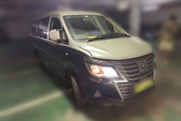Used FORTHING Lingzhi M5 2022 Standard Edition Luxury 7-Seater Front Right 45 Deg