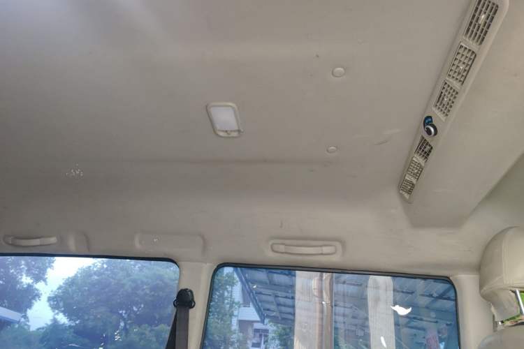 Used FORTHING Lingzhi M5 2022 Standard Edition Luxury 7-Seater Headliner