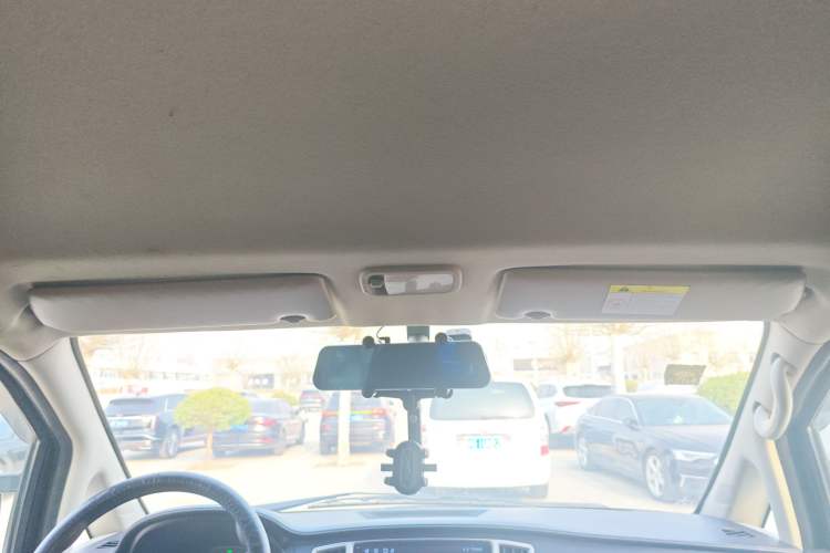 Used FORTHING Lingzhi M5 2022 Comfort Model 7 Seats Headliner