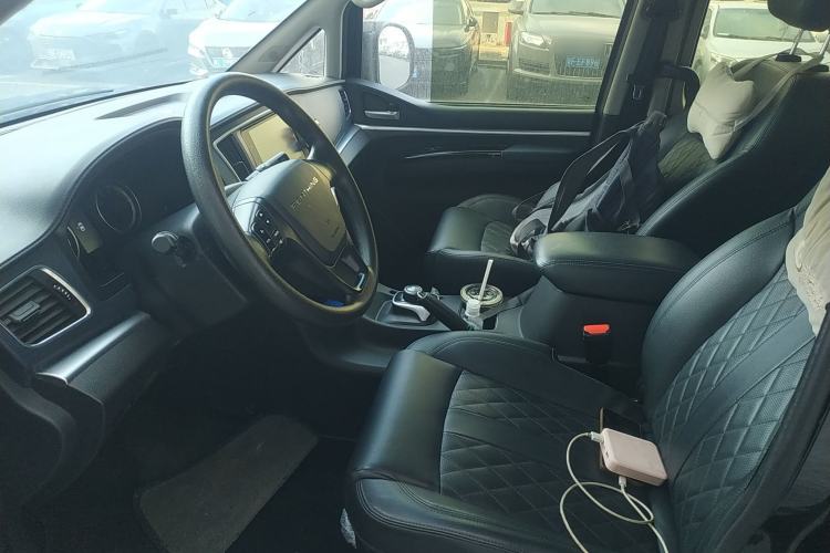 Used FORTHING Lingzhi M5 2022 Standard Edition Luxury 7-Seater Left Front Seat