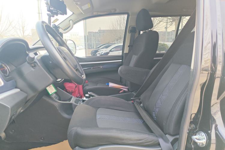 Used FORTHING Lingzhi M5 2022 Comfort Model 7 Seats Left Front Seat