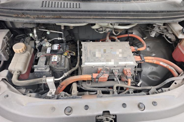 Used FORTHING Lingzhi M5 2022 Standard Edition Luxury 7-Seater Engine Bay