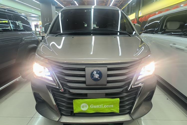 Used FORTHING Lingzhi M5 2022 Standard Edition Luxury 7-Seater Front