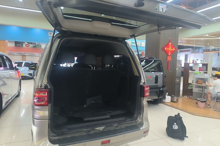 Used FORTHING Lingzhi M5 2022 Standard Edition Luxury 7-Seater Trunk