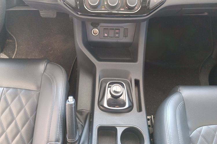 Used FORTHING Lingzhi M5 2022 Standard Edition Luxury 7-Seater Gear Lever
