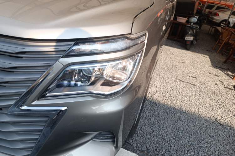 Used FORTHING Lingzhi M5 2022 Standard Edition Luxury 7-Seater Left Front Headlight
