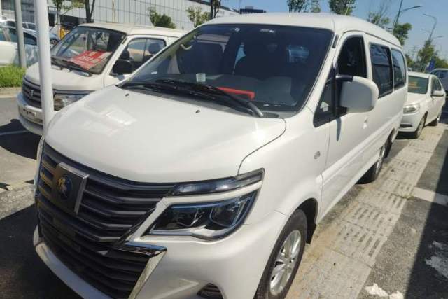 Used FORTHING Lingzhi M5 2022 Standard Version Base Model 7 Seats