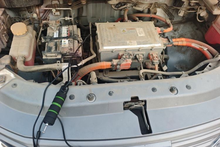 Used FORTHING Lingzhi M5 2022 Standard Edition Basic Model 9-Seater Engine Bay