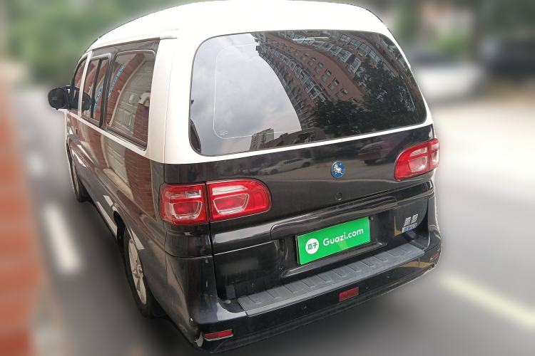 Used FORTHING Lingzhi M5 2022 Passenger Version Standard Model 9-Seater Exterior 3