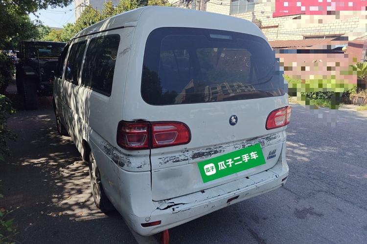 Used FORTHING Lingzhi M5 2022 Standard Version Base Model 7 Seats Exterior 3