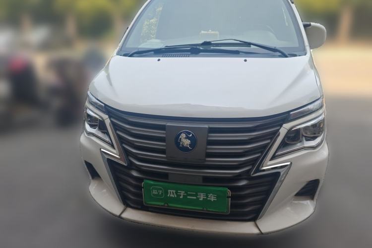 Used FORTHING Lingzhi M5 2022 Standard Edition Luxury 7-Seater Front